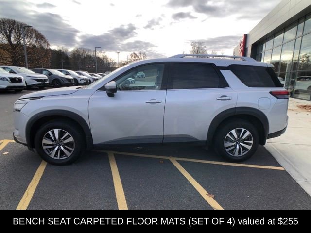 Used 2022 Nissan Pathfinder SL image 3
