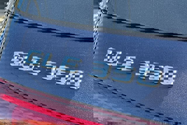 Used 2021 Mercedes-Benz GLE 350 4MATIC image 33