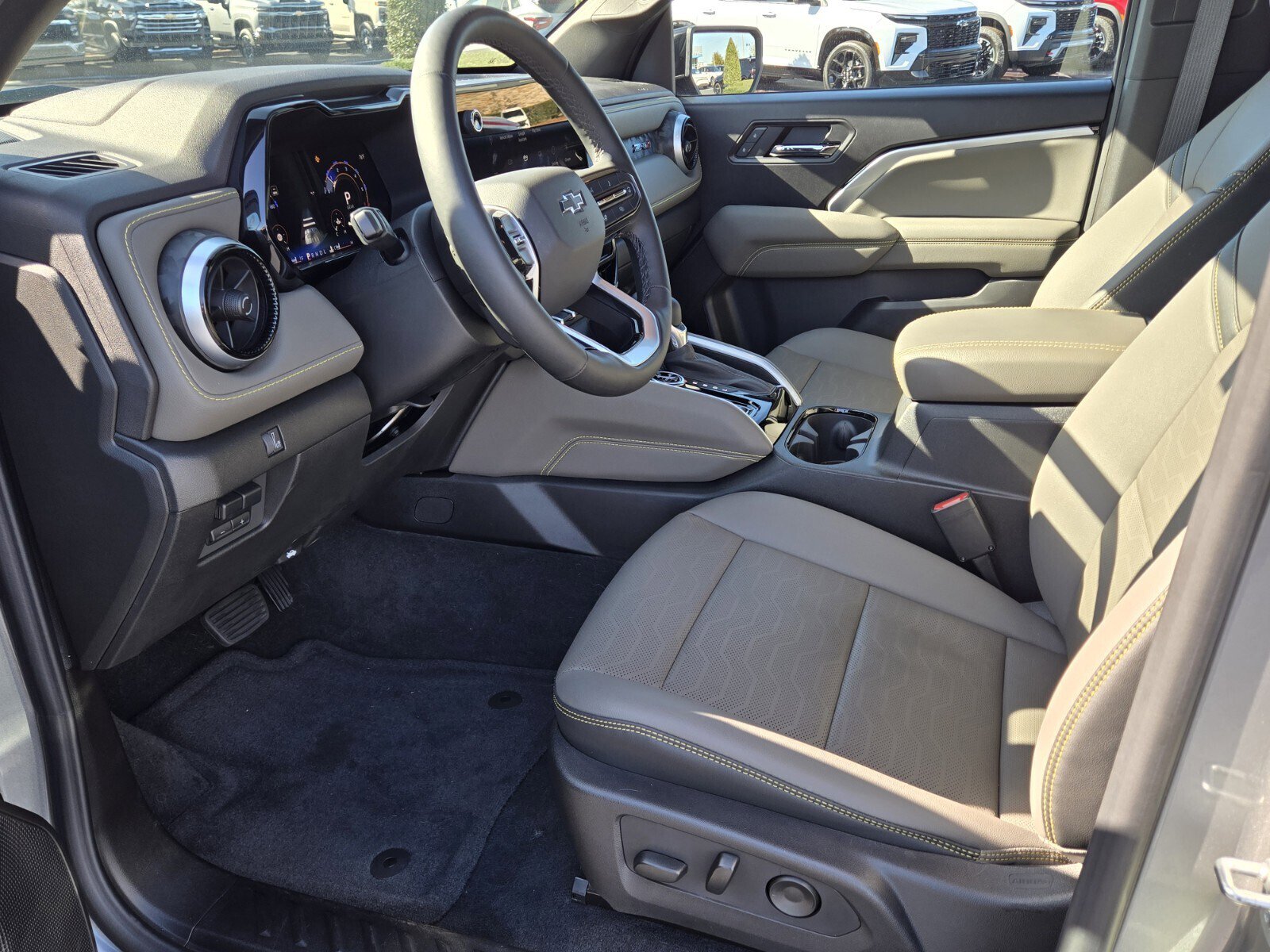 New 2025 Chevrolet Colorado ZR2 w/ Technology Package image 5