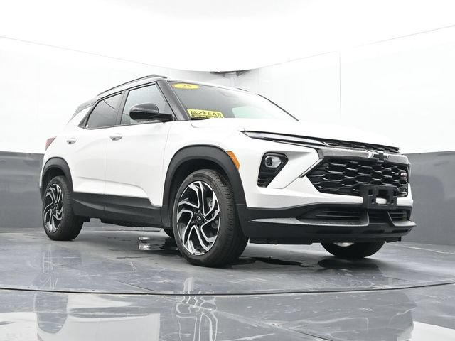 Used 2025 Chevrolet TrailBlazer RS w/ Convenience Package FWD image 25