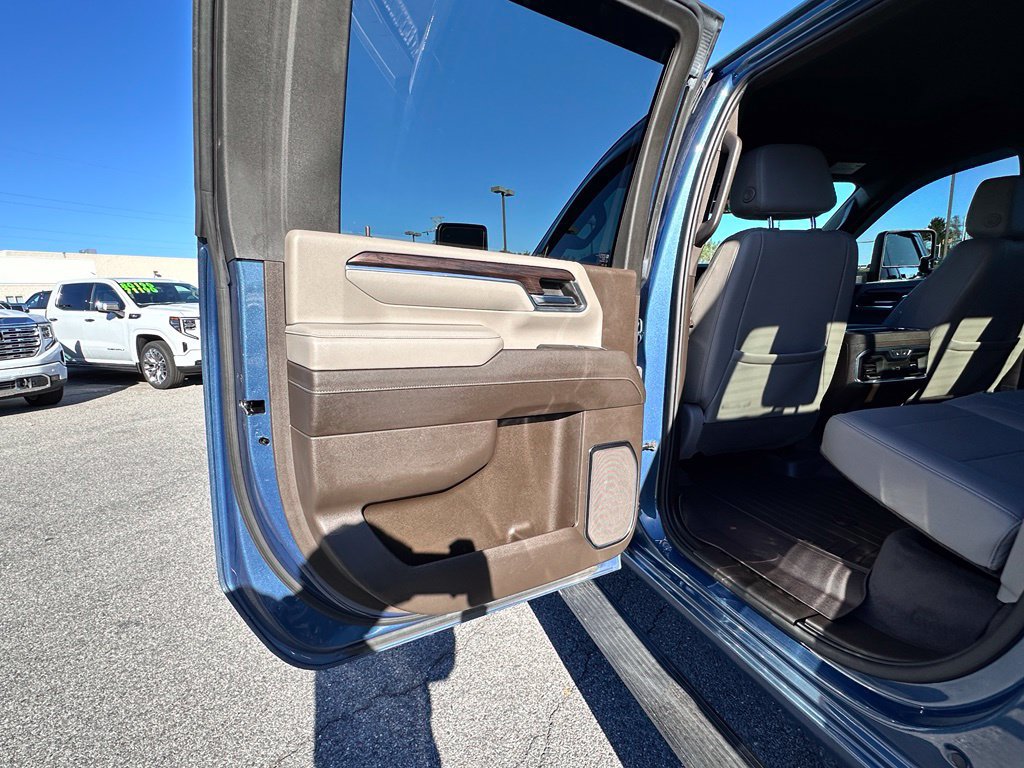 Used 2024 GMC Sierra 2500 SLT w/ SLT Convenience Package AWD/4WD image 25