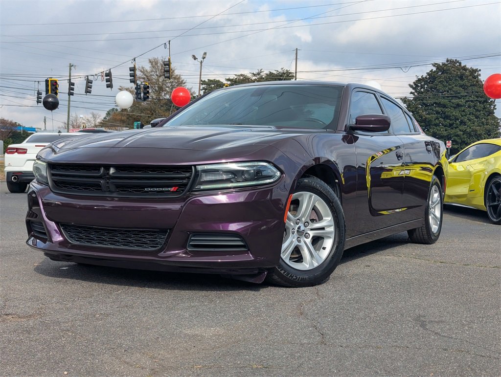 Used 2020 Dodge Charger SXT w/ Cold Weather Package image 2