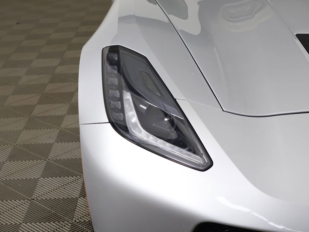 Used 2019 Chevrolet Corvette Stingray Coupe w/ 1LT RWD image 10