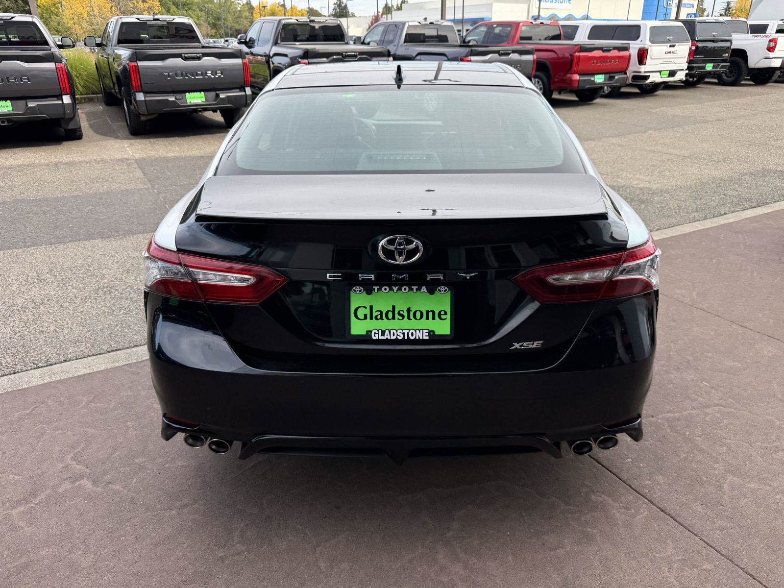 Used 2018 Toyota Camry XSE FWD image 5