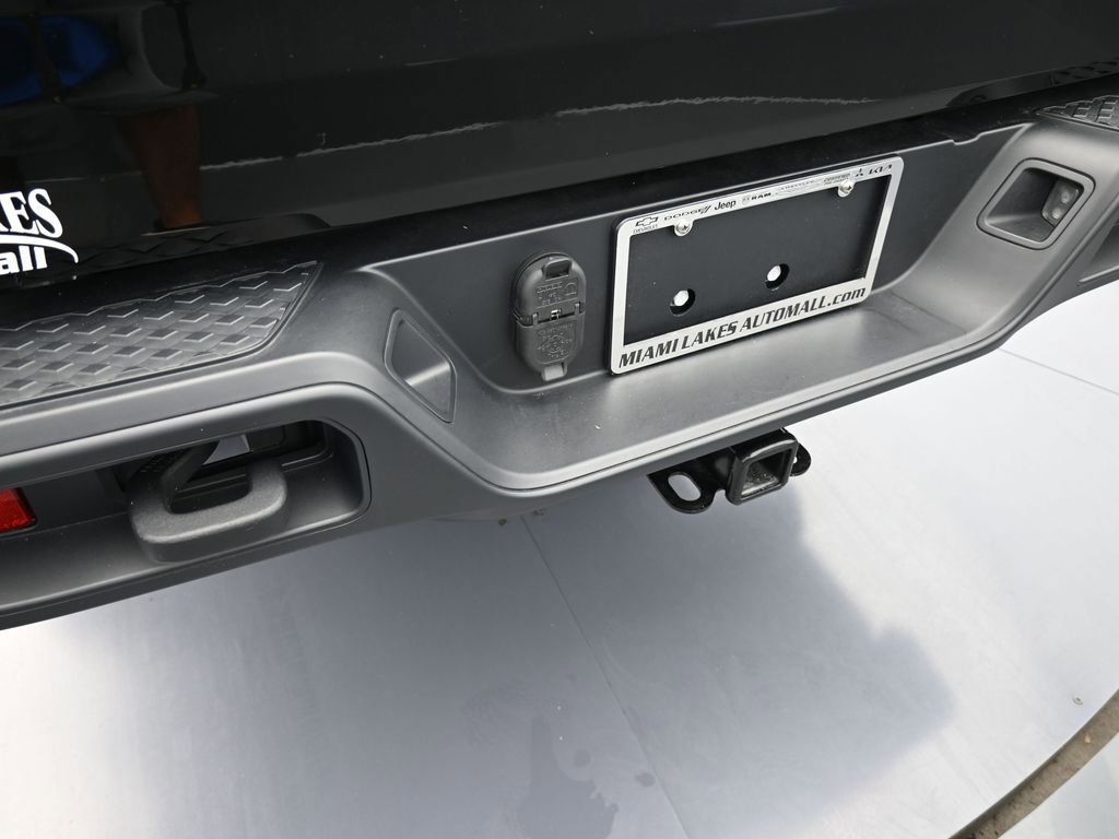 Used 2024 Jeep Gladiator Sport w/ Premium Package image 39