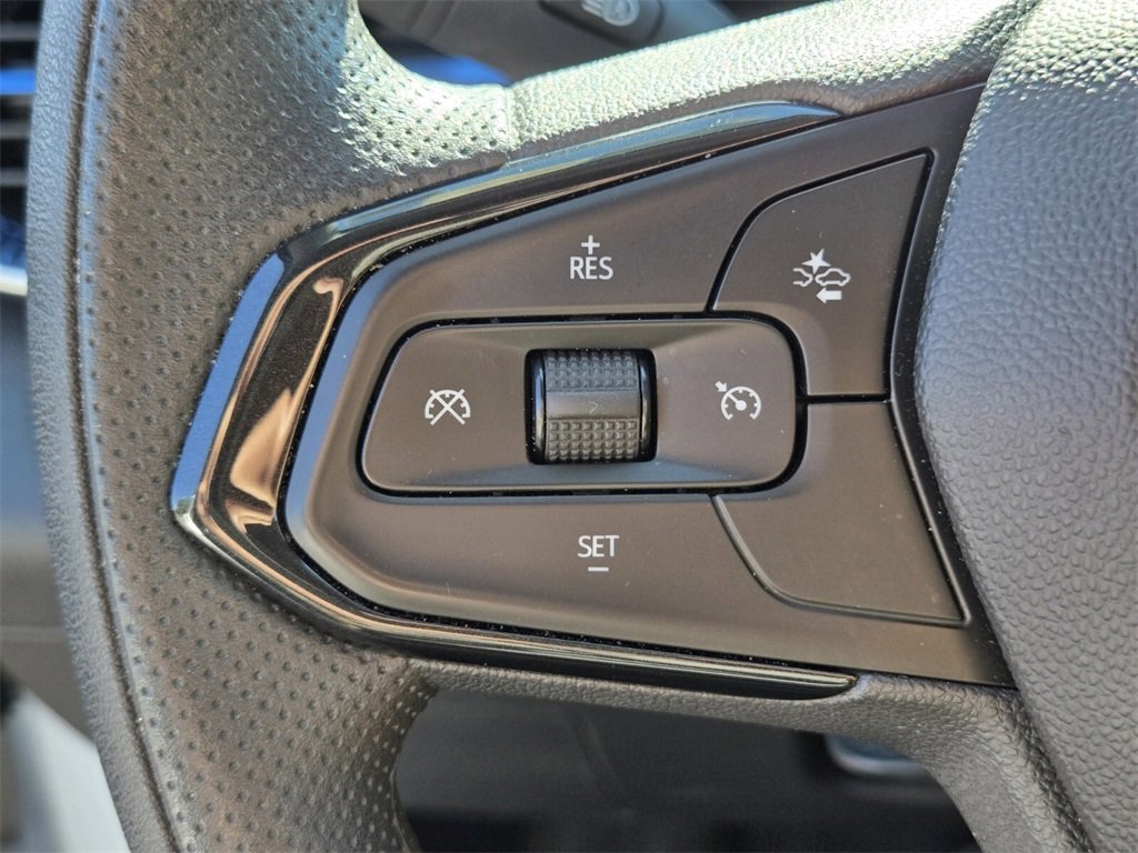 Used 2024 Chevrolet Trax LT image 28