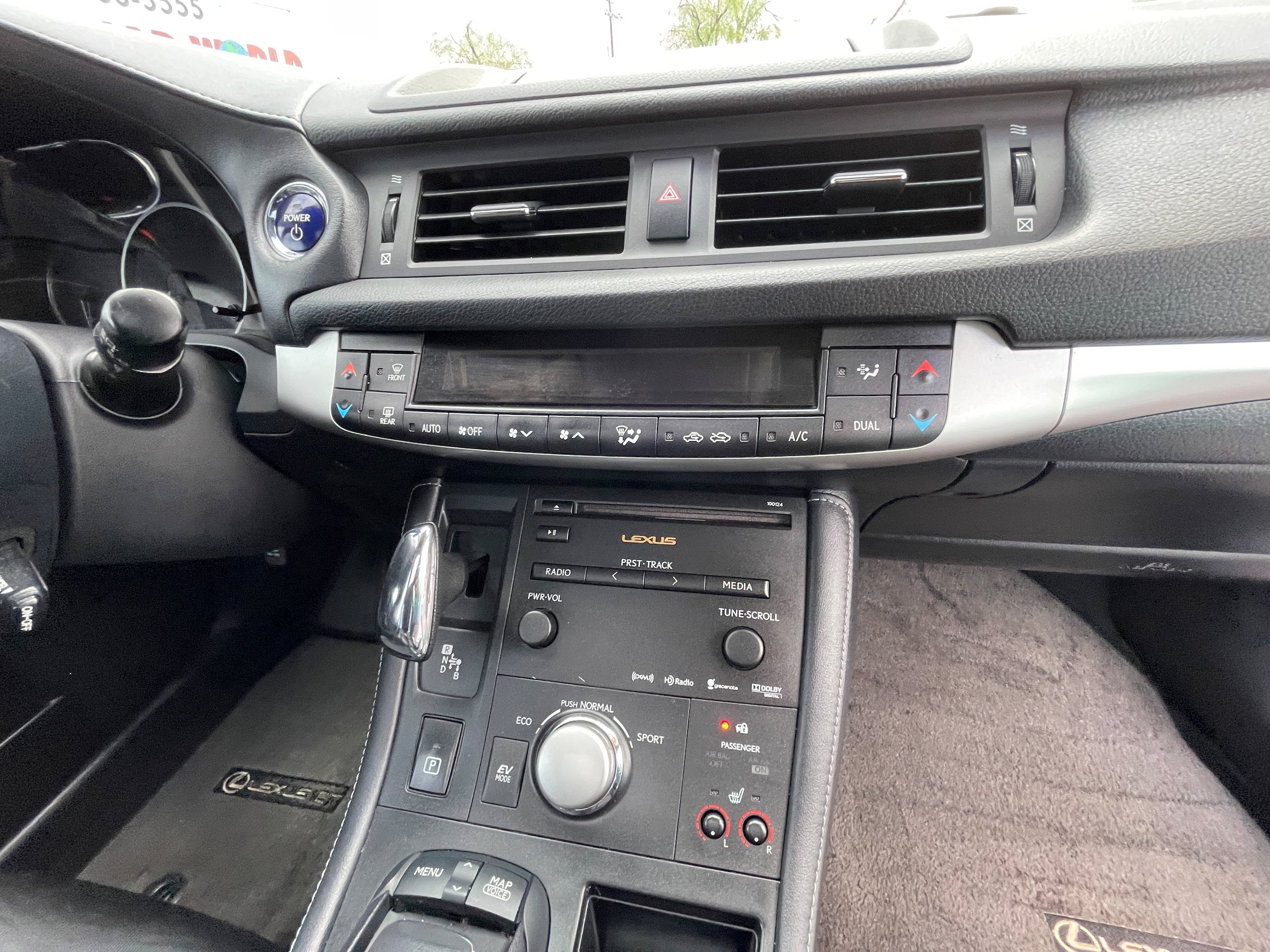Used 2013 Lexus CT 200h w/ Premium Pkg w/Navigation FWD image 29