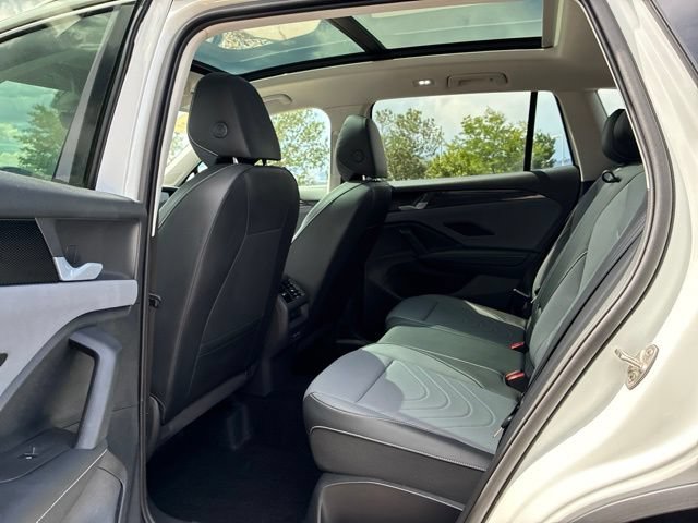 Certified 2026 Volkswagen Tiguan SE AWD/4WD image 13