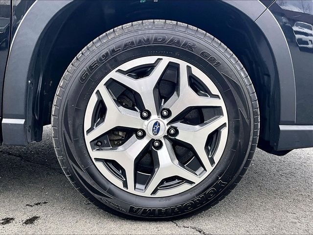 Used 2022 Subaru Forester Premium AWD/4WD image 9