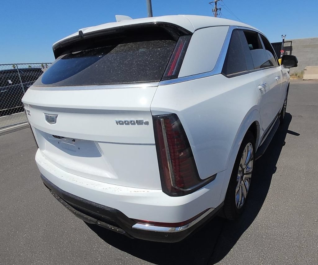 Used 2025 Cadillac Escalade IQ Luxury 2 w/ LPO, Radiant Package AWD/4WD image 5