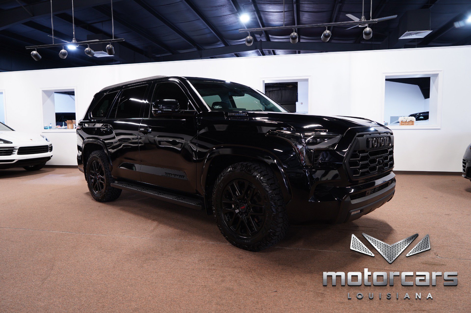 Used 2023 Toyota Sequoia SR5 w/ SR5 Premium Package AWD/4WD image 9