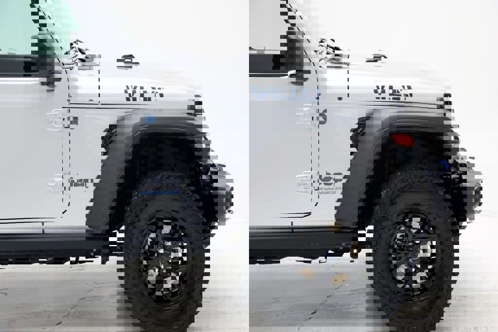 Used 2024 Jeep Wrangler Unlimited image 4