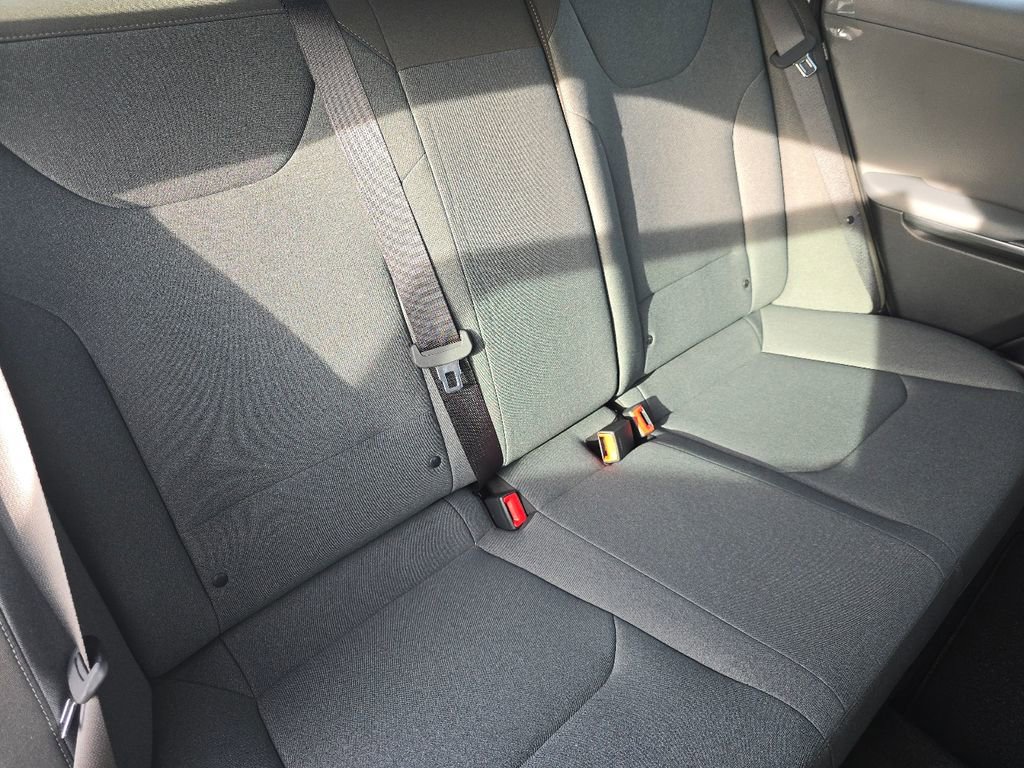 New 2025 Kia K4 LXS image 18