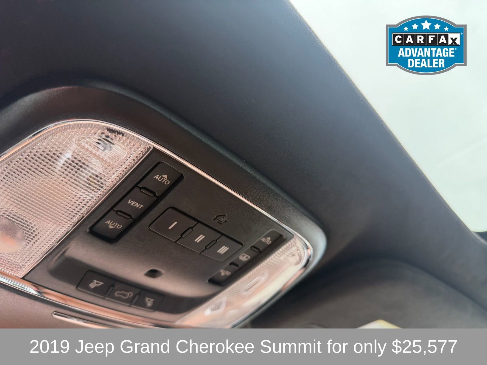 Used 2019 Jeep Grand Cherokee Summit w/ Skid Plate Group AWD/4WD image 25