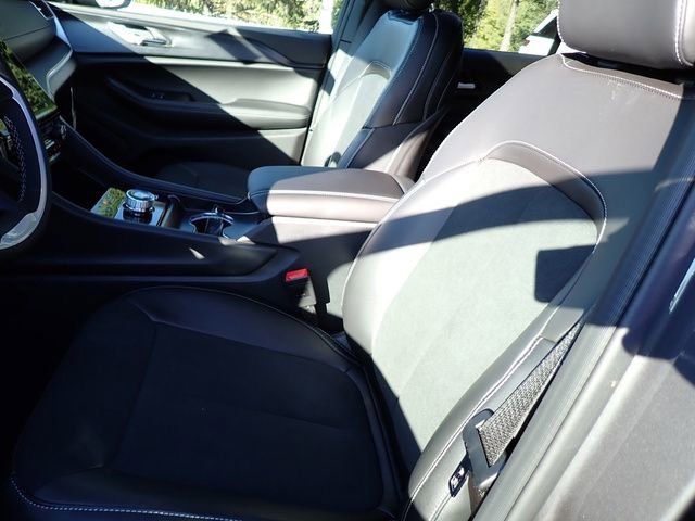 New 2025 Jeep Grand Cherokee Altitude image 10