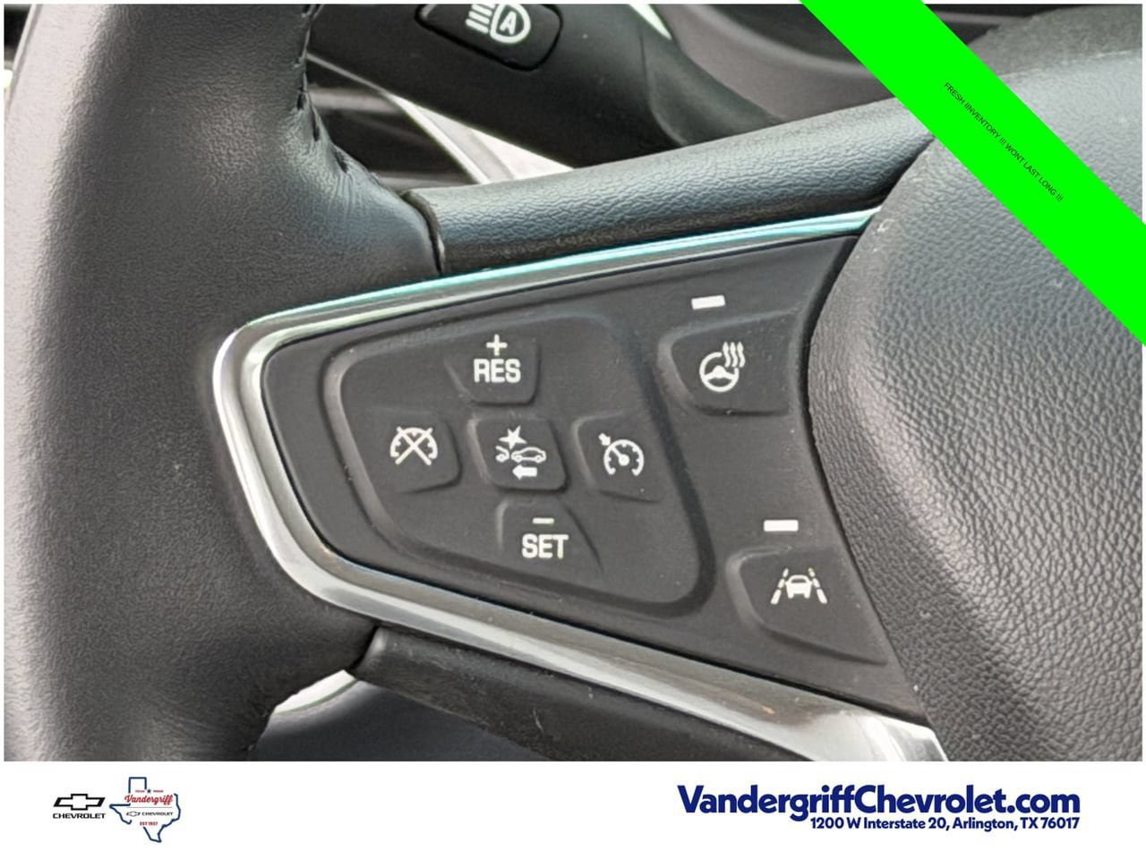 Used 2021 Chevrolet Bolt Premier w/ Infotainment Package FWD image 14