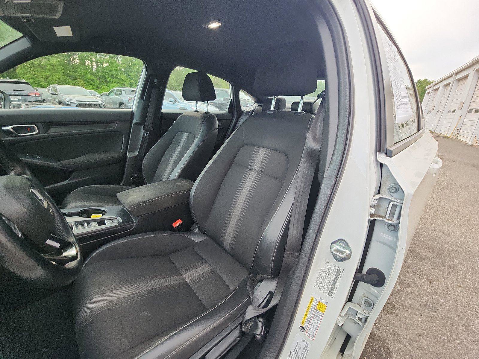 Used 2023 Honda Civic Sport image 18