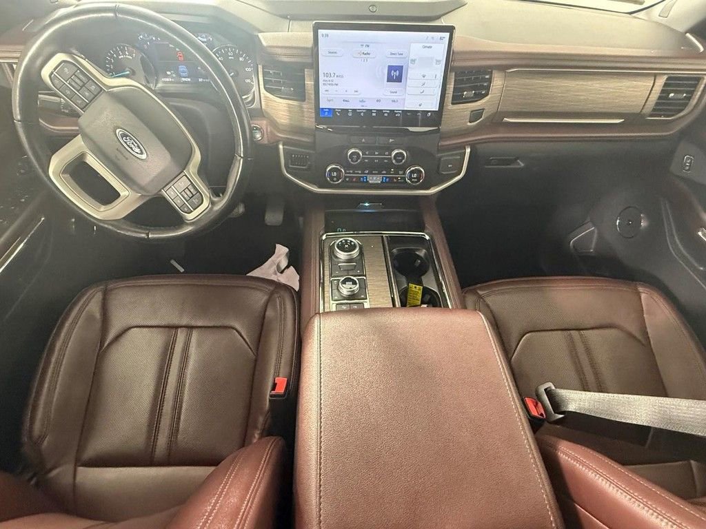 Used 2023 Ford Expedition Max Limited image 16