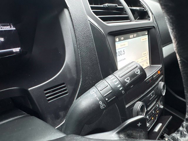 Used 2017 Ford Explorer XLT w/ Equipment Group 201A AWD/4WD image 25