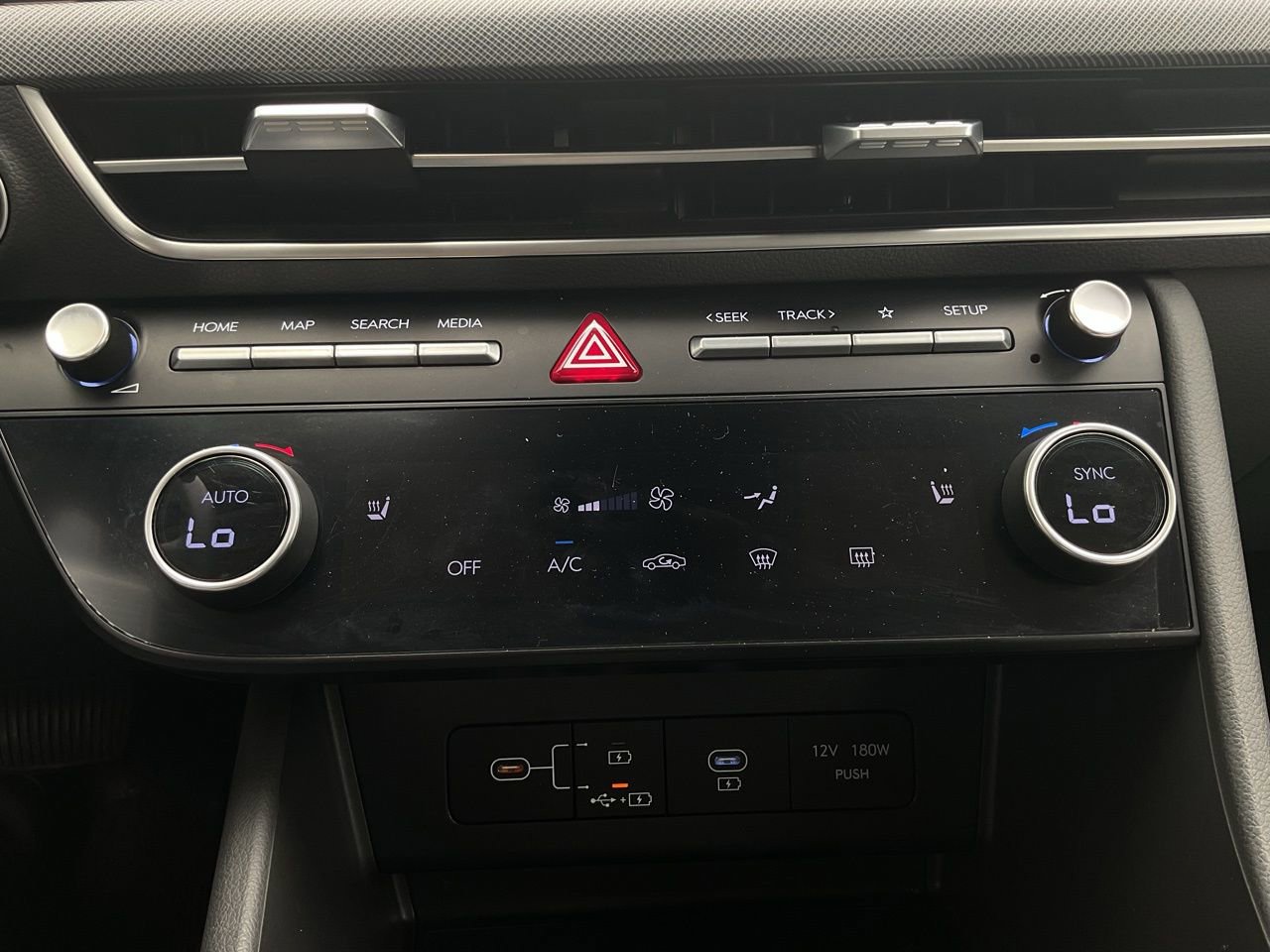 Used 2025 Hyundai Sonata SEL FWD image 27