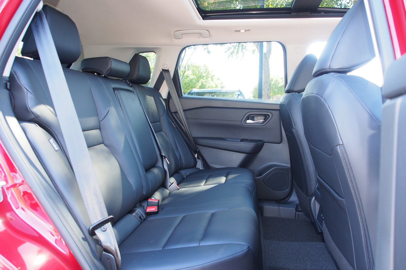 New 2026 Nissan Rogue Dark Armor FWD image 14