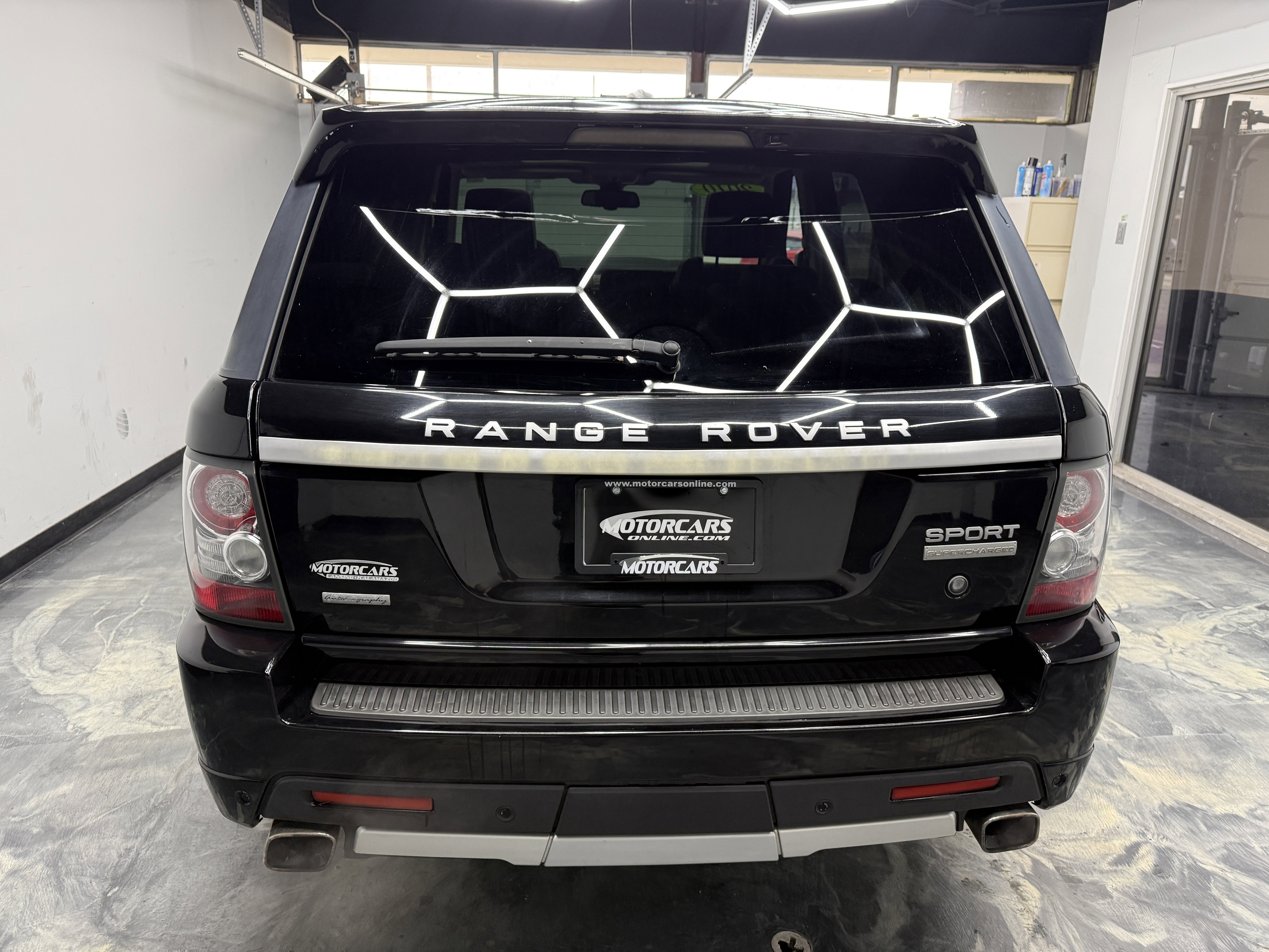 Used 2010 Land Rover Range Rover Sport Supercharged image 4