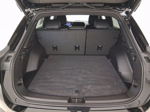 Used 2025 Chevrolet Equinox EV LT w/ Convenience Package image 17