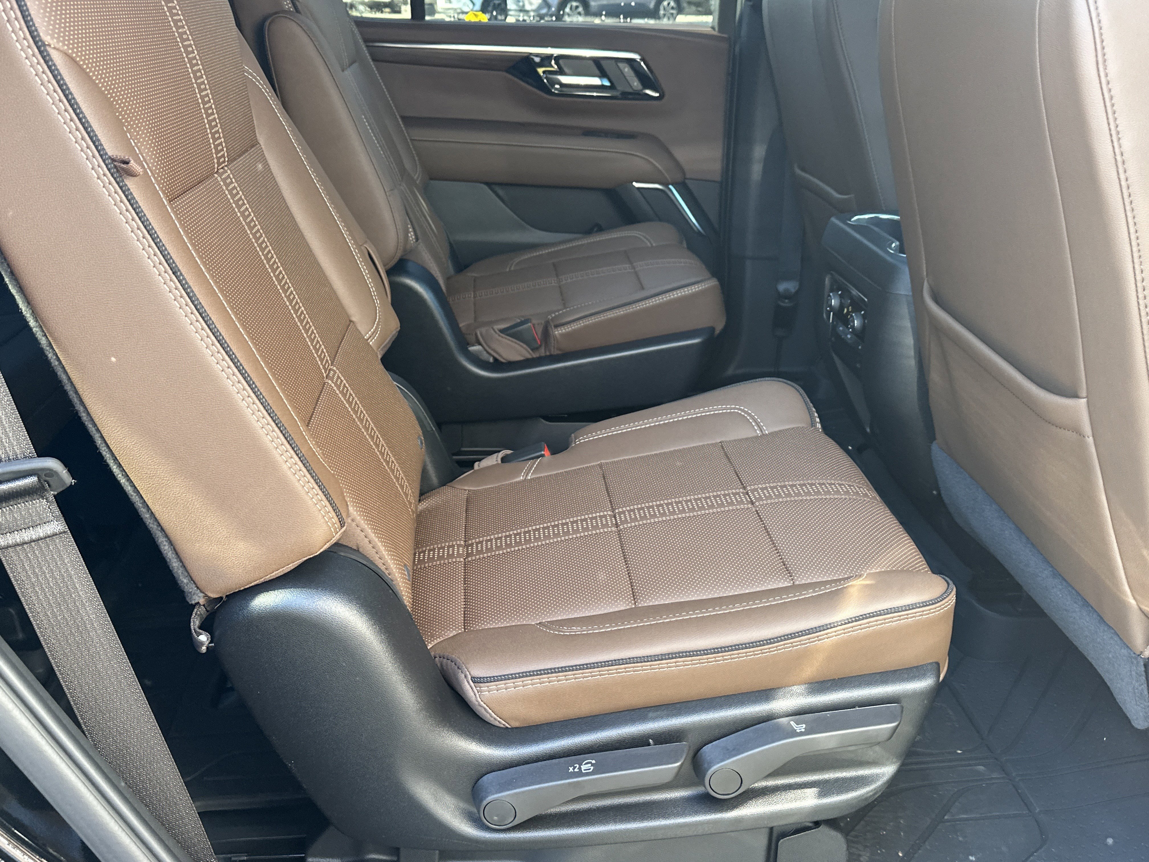 New 2026 Chevrolet Tahoe High Country image 15