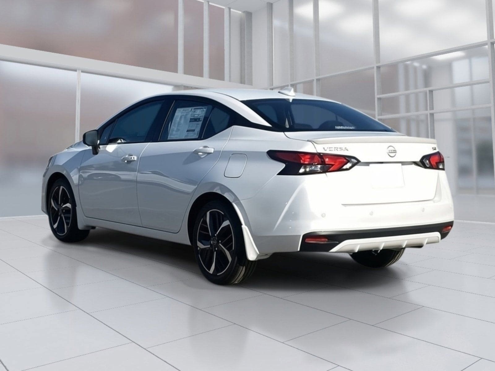 New 2025 Nissan Versa SR w/ Trunk Package FWD image 2