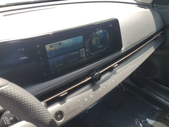 Used 2024 Nissan Ariya AWD image 19
