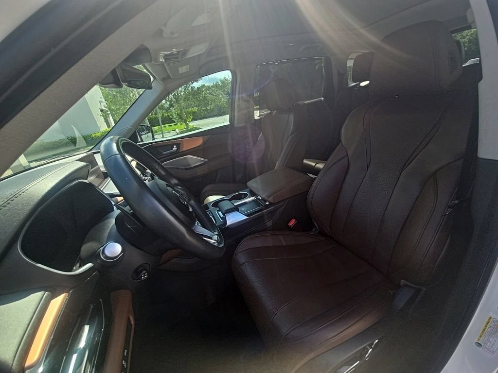 Used 2024 Acura MDX w/ Technology Package FWD image 18
