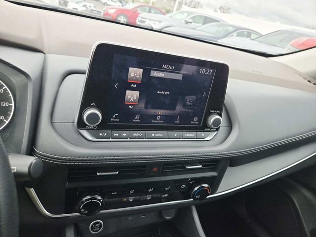 Used 2023 Nissan Rogue S image 18