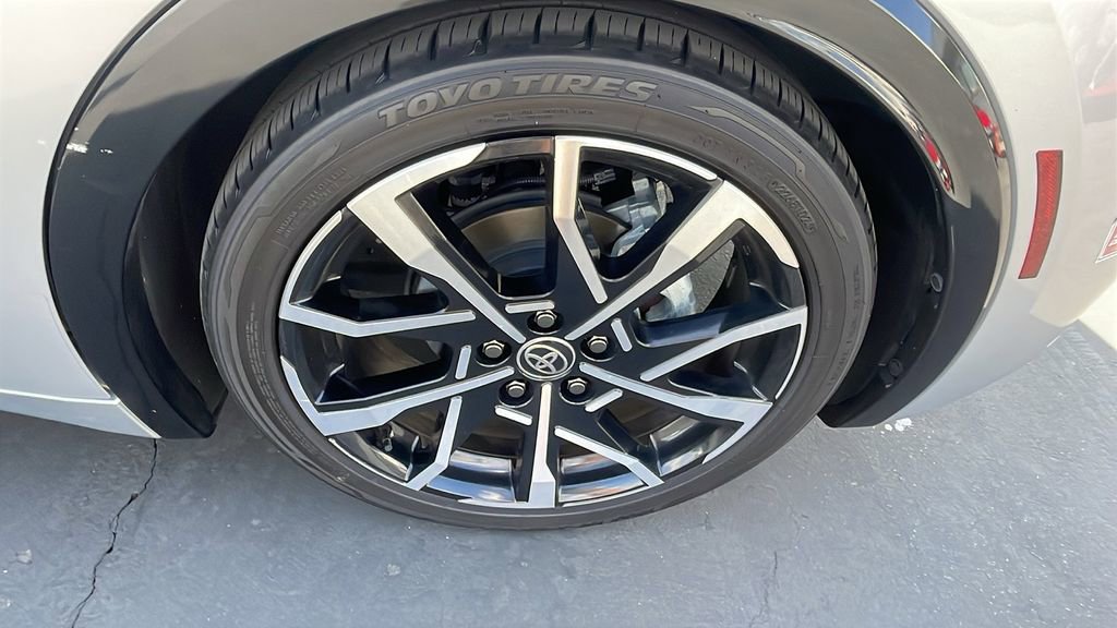 Used 2023 Toyota Prius Prime XSE Premium image 30