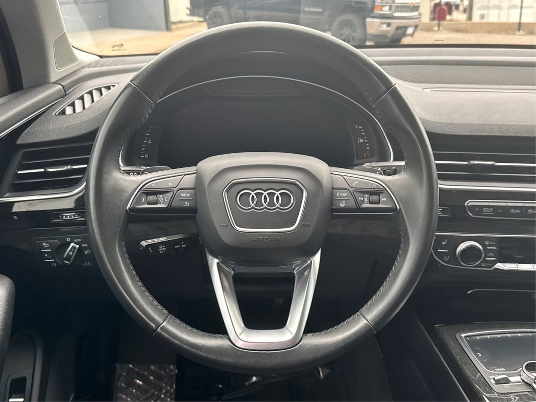 Used 2019 Audi Q7 3.0T Prestige w/ Prestige Package AWD/4WD image 19