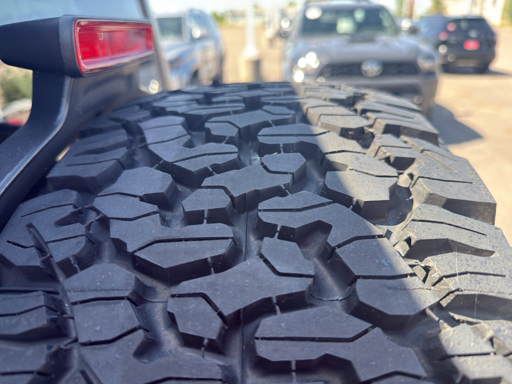 Used 2024 Jeep Wrangler Unlimited AWD/4WD image 14