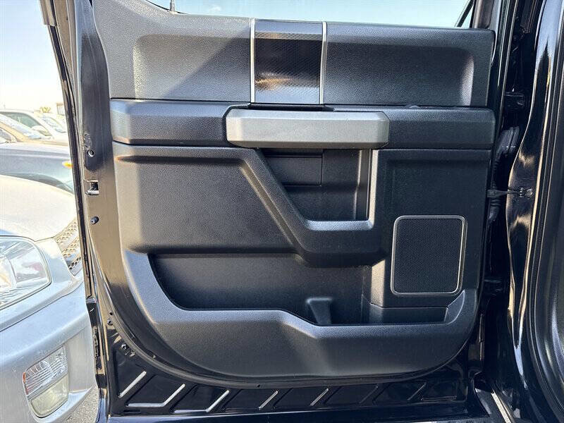 Used 2018 Ford F150 Raptor w/ Equipment Group 802A Luxury image 17