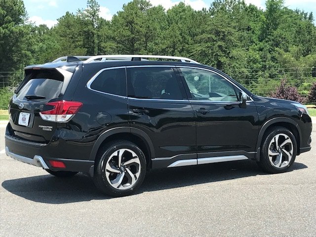 Certified 2023 Subaru Forester Touring AWD/4WD image 4