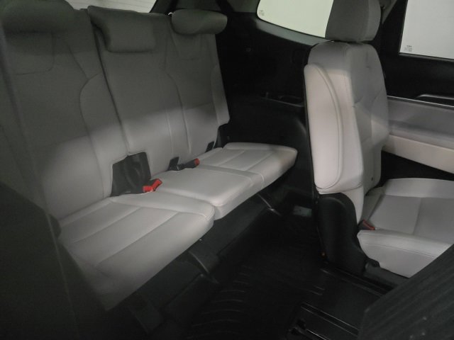 Used 2024 Kia Telluride S w/ S Sunroof Package image 7