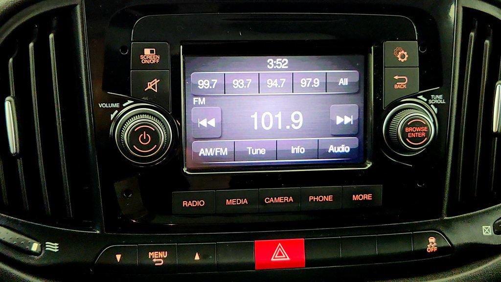 Used 2021 RAM ProMaster City Tradesman FWD image 16