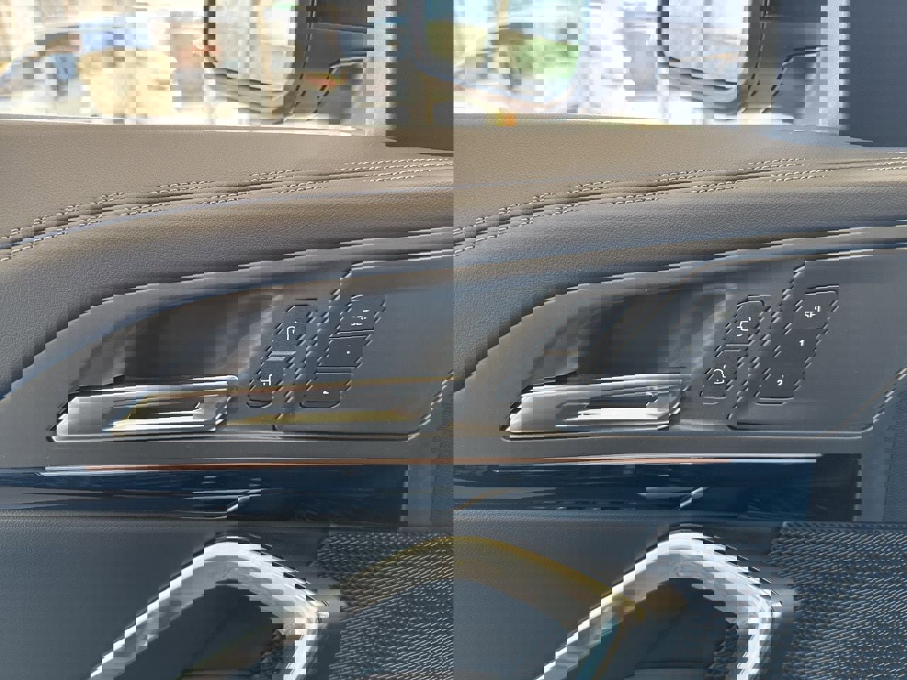 New 2026 BMW X1 xDrive28i w/ Convenience Package image 37