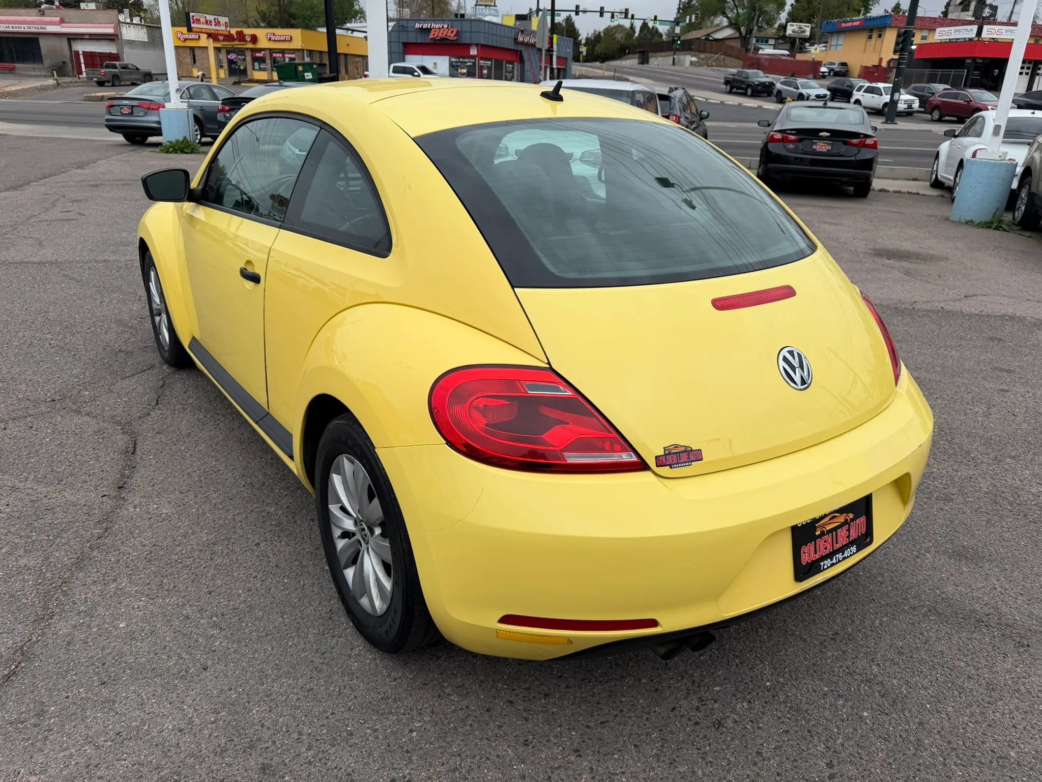 Used 2015 Volkswagen Beetle 1.8T FWD image 6