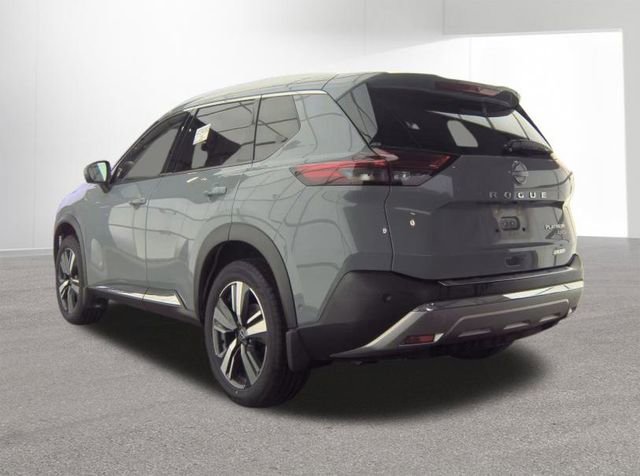 Used 2023 Nissan Rogue Platinum image 3