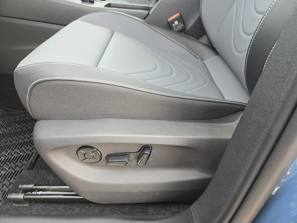 New 2026 Volkswagen Tiguan SE R-Line image 20