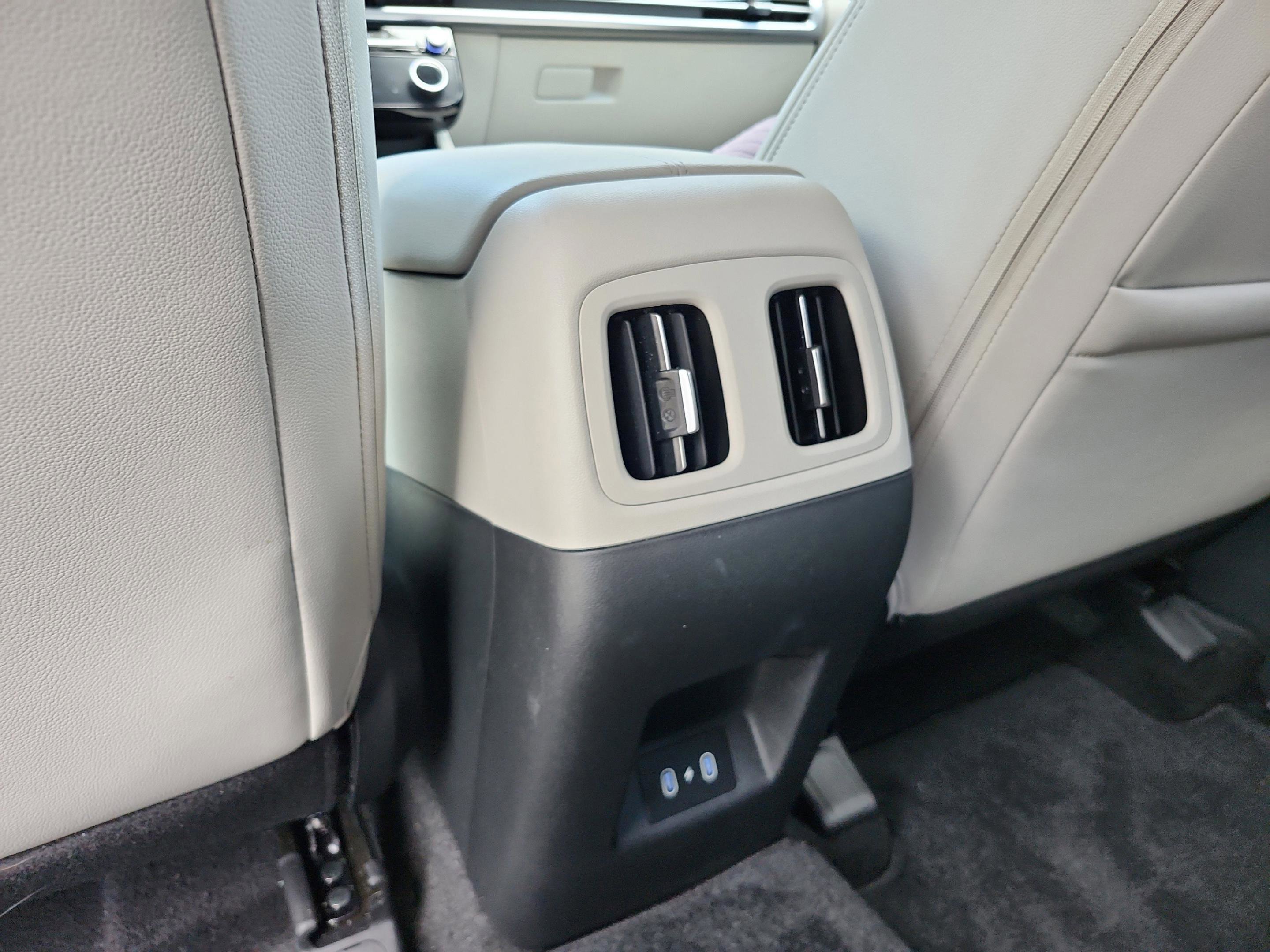 Used 2025 Hyundai Tucson SEL FWD image 17
