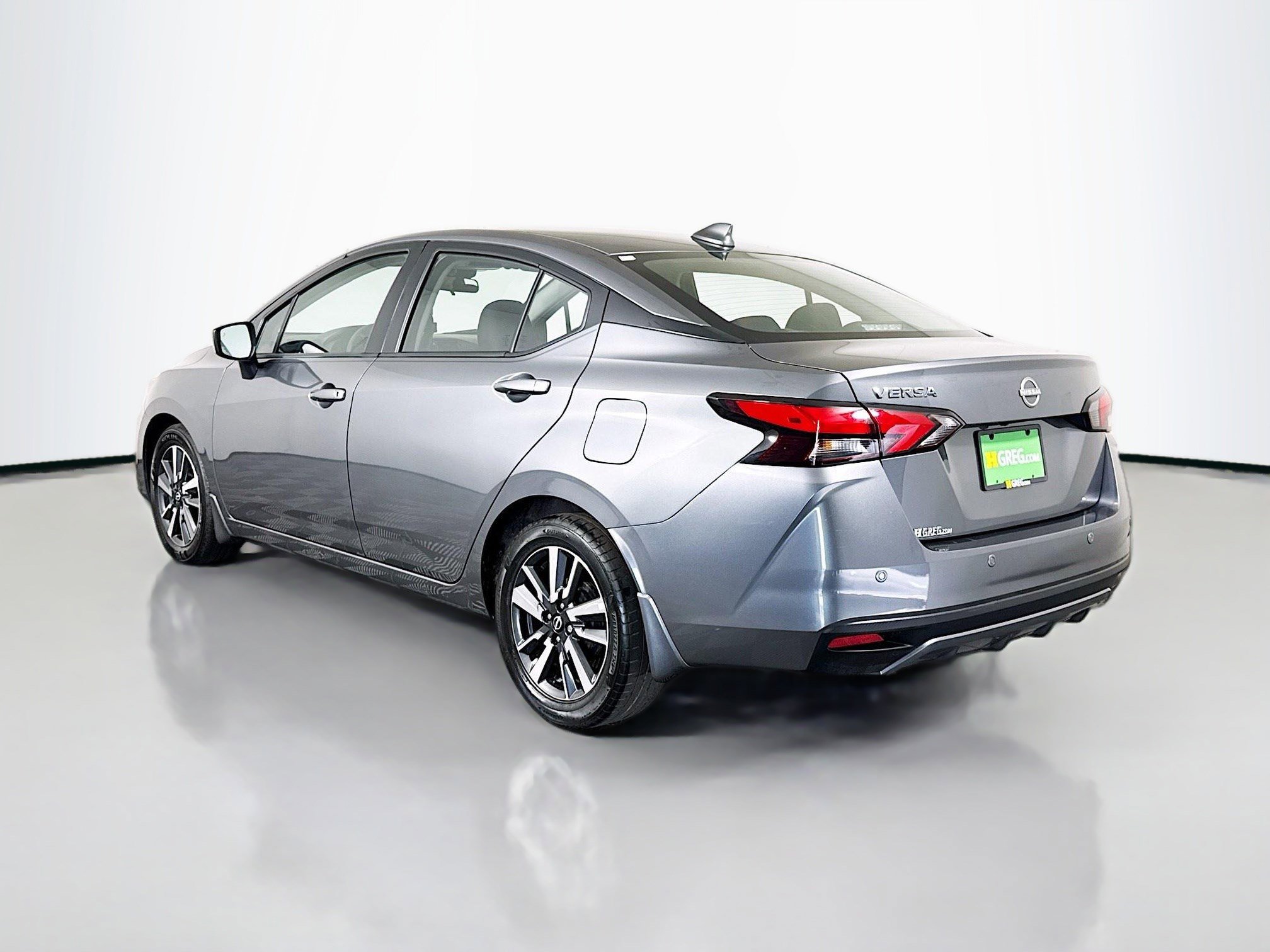 Used 2025 Nissan Versa SV w/ Trunk Package image 7