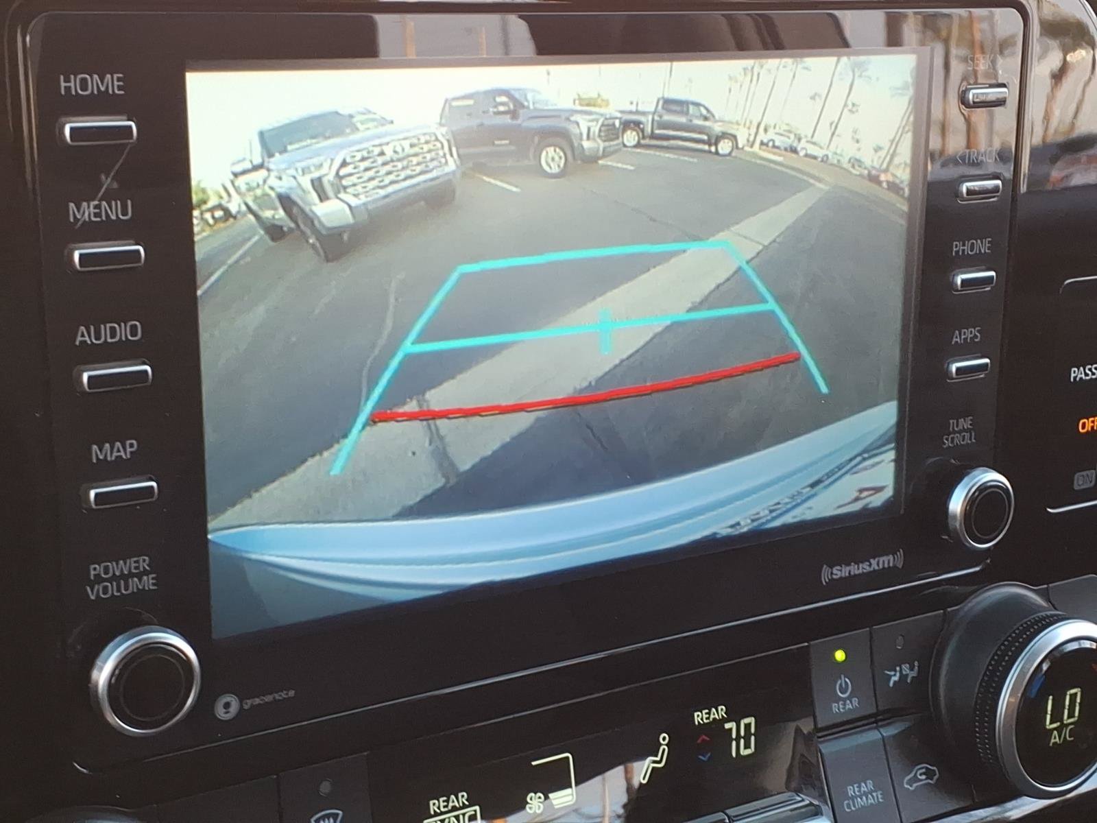 Certified 2020 Toyota Highlander L FWD image 17