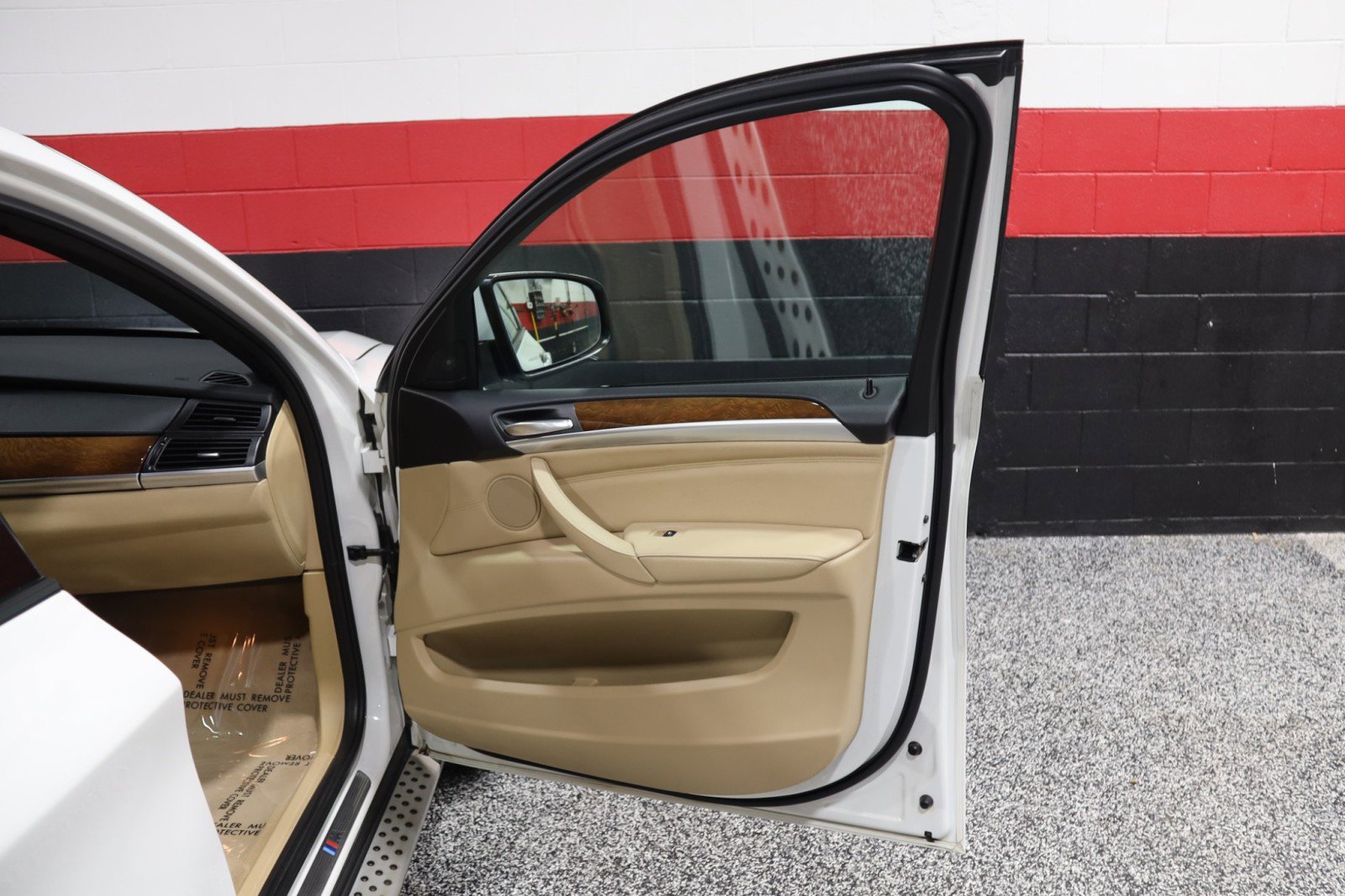 Used 2014 BMW X6 xDrive50i image 44