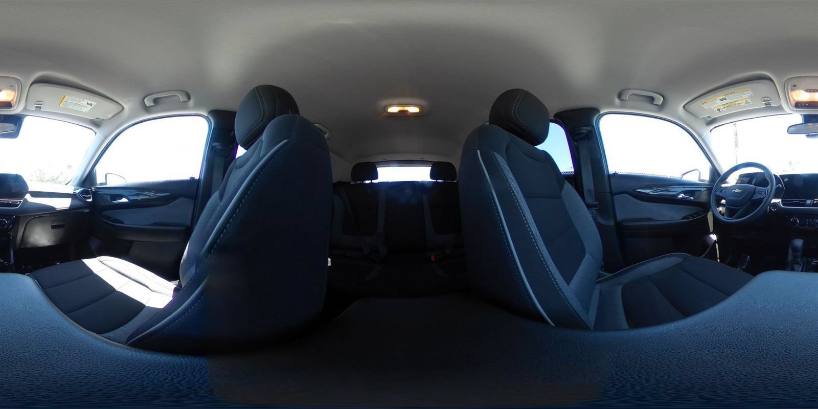 Used 2025 Chevrolet TrailBlazer LT FWD image 43