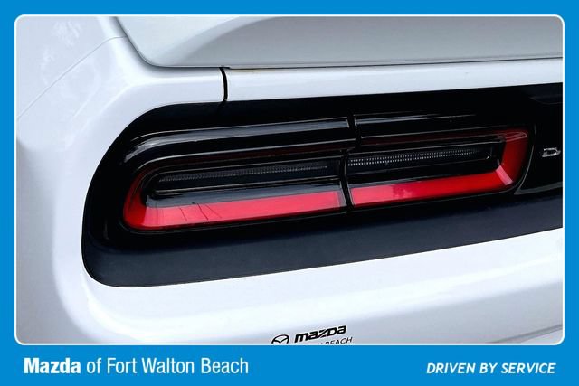 Used 2019 Dodge Challenger SXT RWD image 18