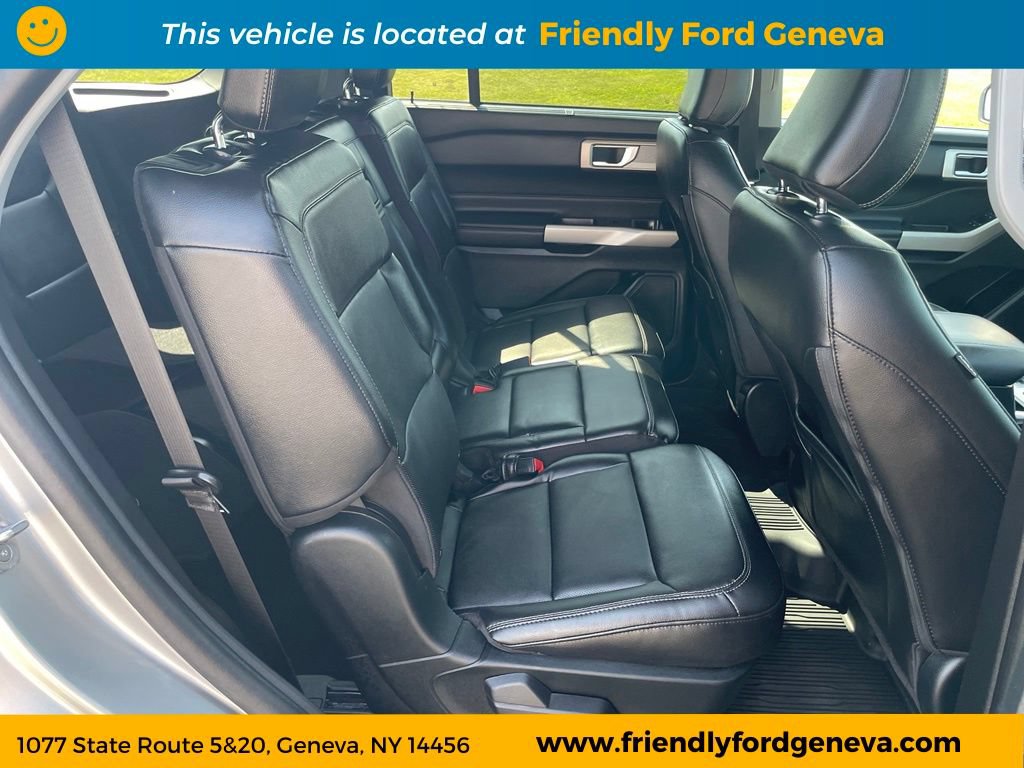 Used 2023 Ford Explorer Limited w/ Equipment Group 301A AWD/4WD image 33